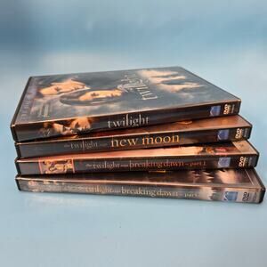 Twilight Movie Collection (4 DVDs) – New Moon + Breaking Dawn Parts 1 & 2
